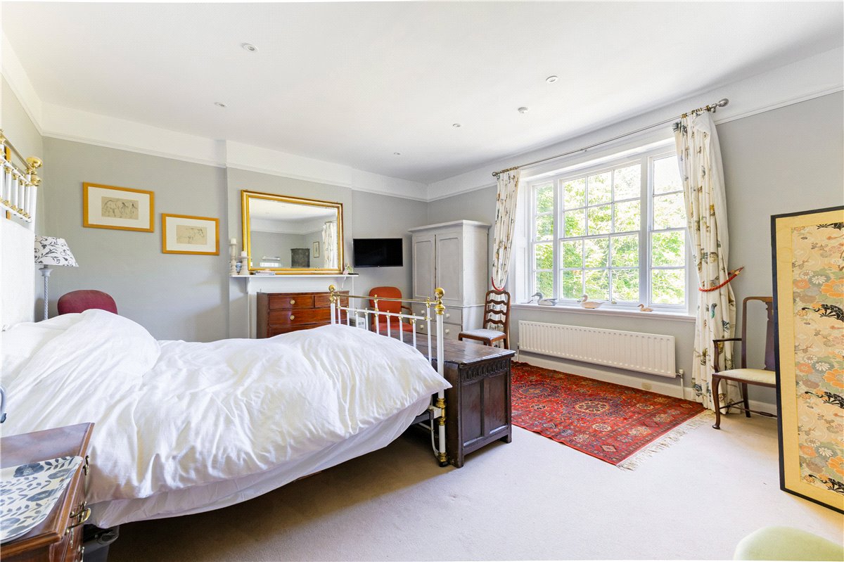 8 bedroom House, Hodson Road, Chiseldon, SN4 - Available, Image 13