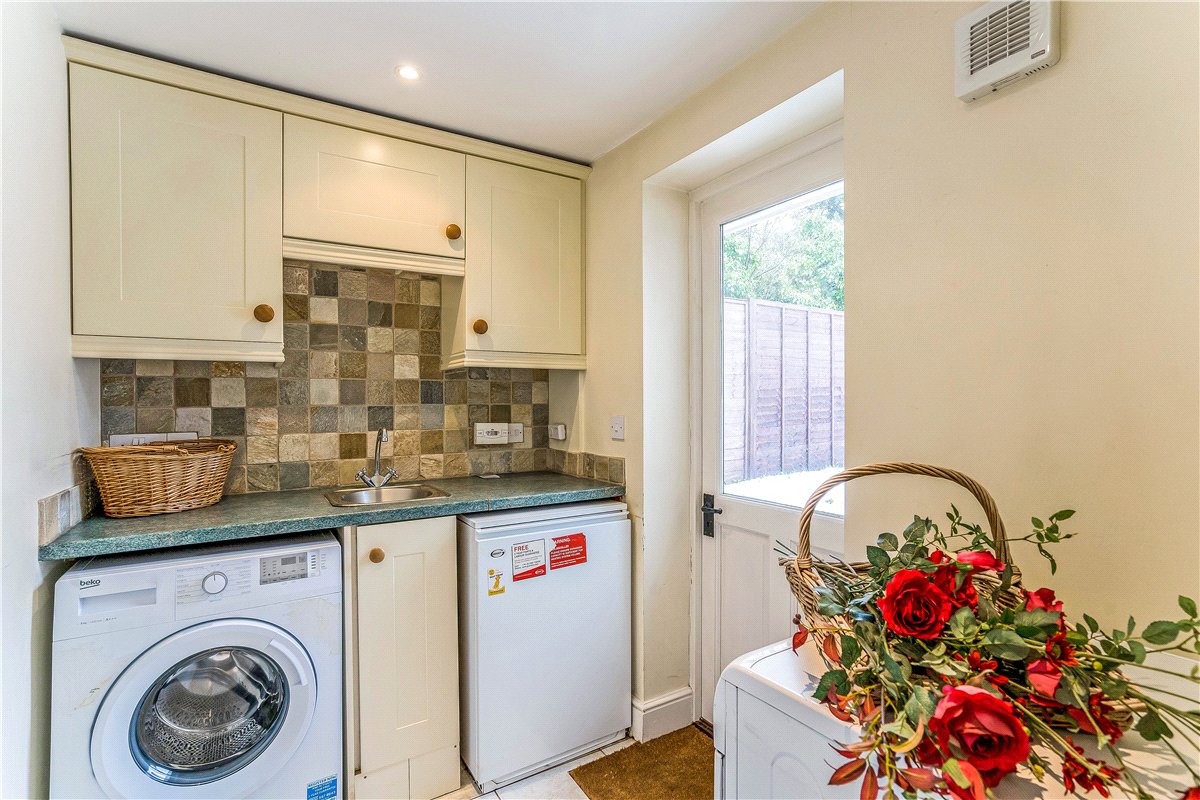 3 bedroom House, Pewsey Road, Upavon, SN9 - Available, Image 9
