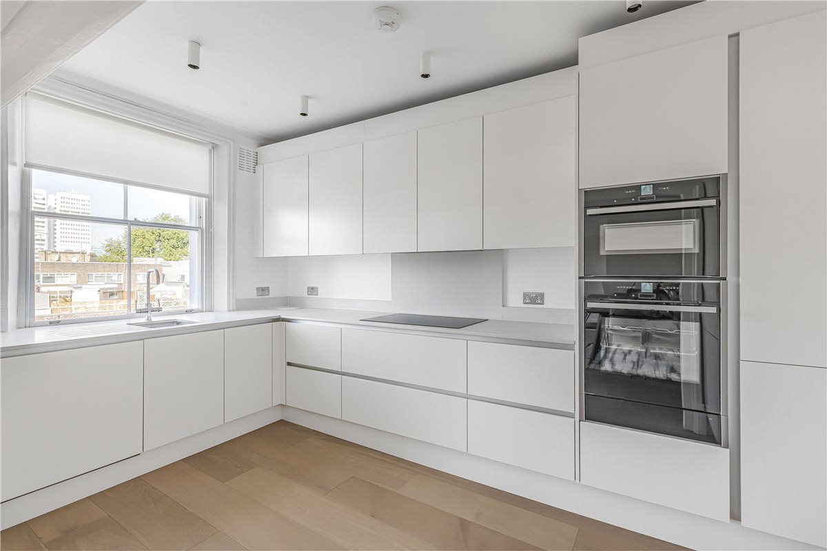 3 bedroom Flat, Devonshire Place, Marylebone, W1G - Available, Image 1