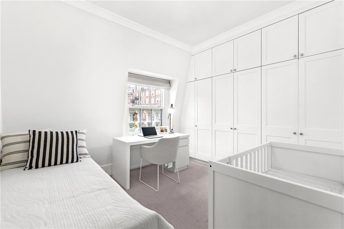 3 bedroom Flat, Addison Road, Holland Park, W14 - Available, Image 16