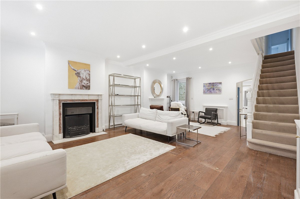 5 bedroom House, Farm Lane, London, SW6 - Available