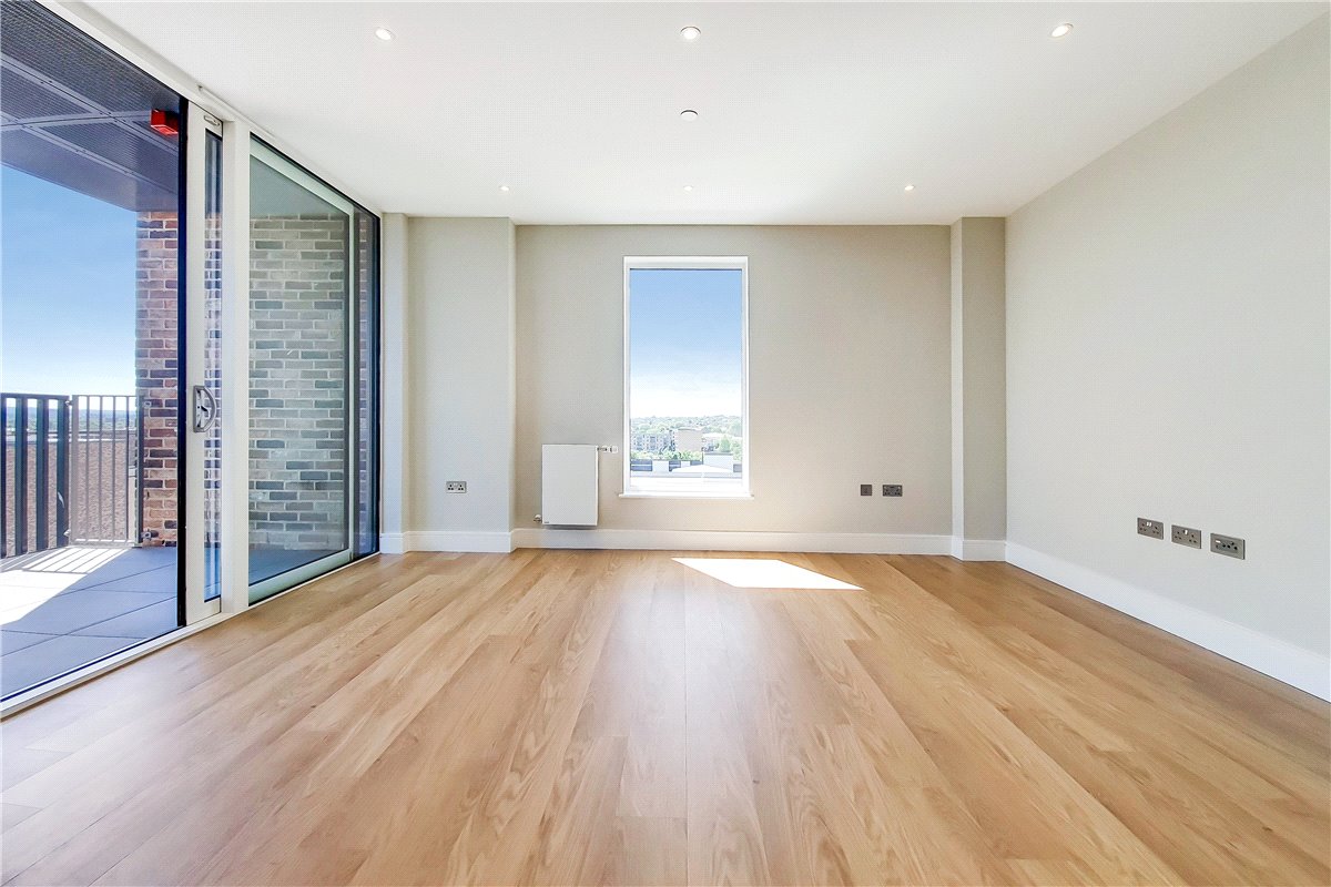 2 bedroom Flat, Greyhound Parade, Wimbledon Grounds, London, SW17 - , Image 1