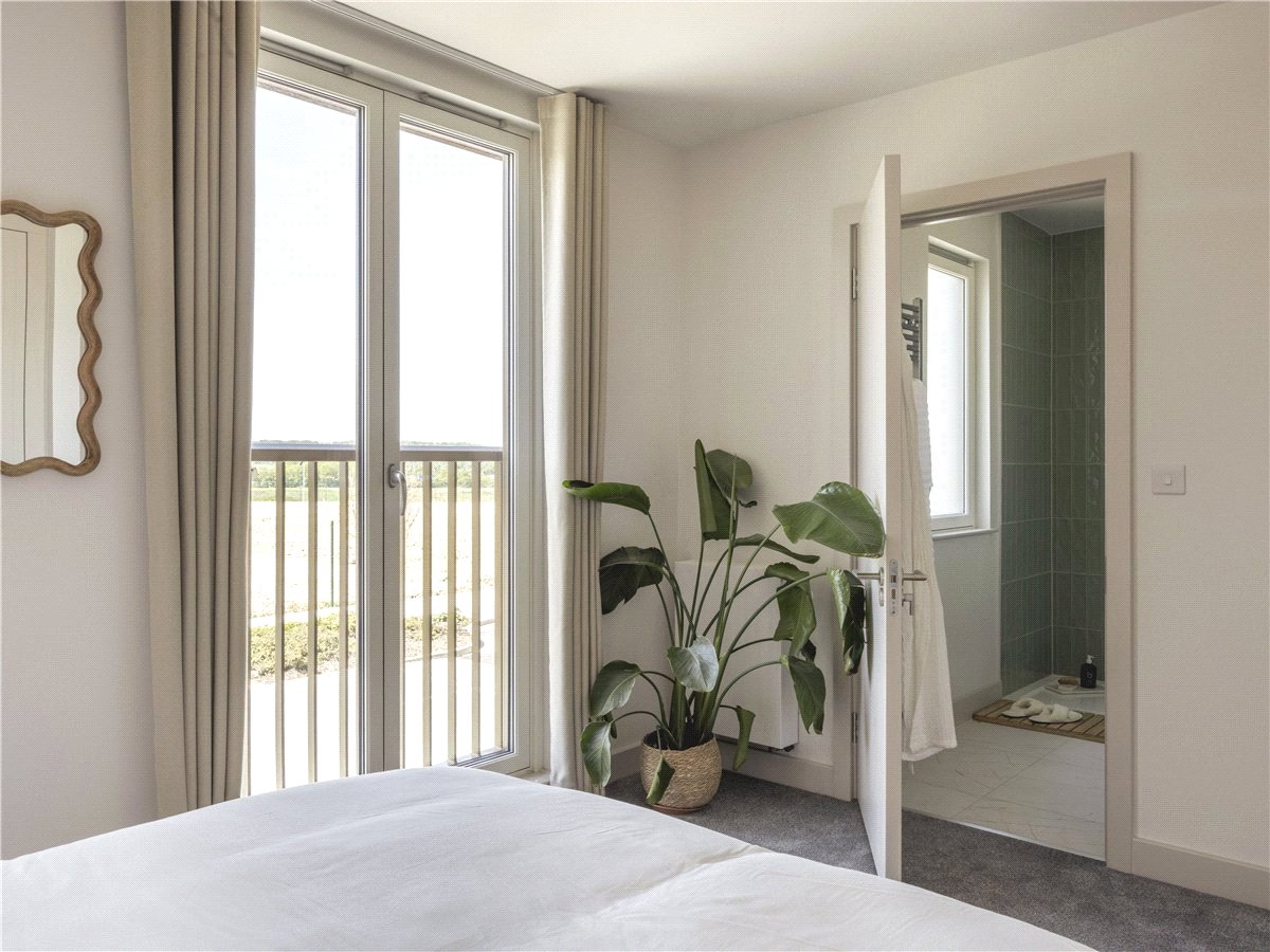 3 bedroom House, Milne Avenue, Cambridge, CB3 - Available, Image 11