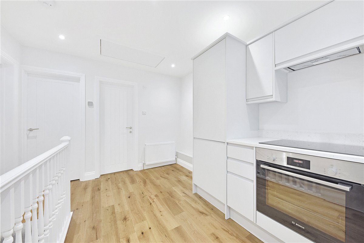 1 bedroom Flat, 5 Egerton Terrace, Knightsbridge, SW3 - Available