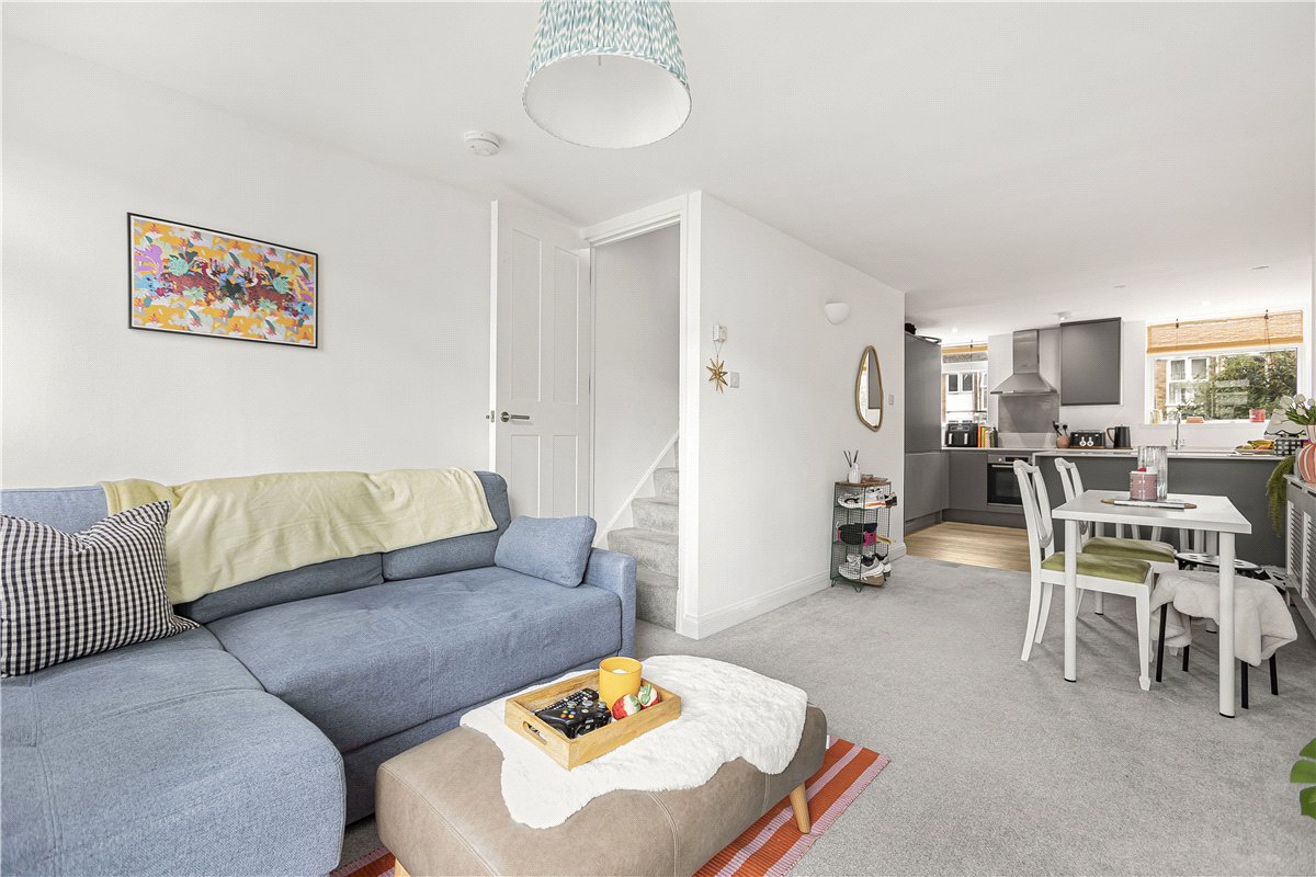 2 bedroom Flat, Harefields, Oxford, OX2 - , Image 3