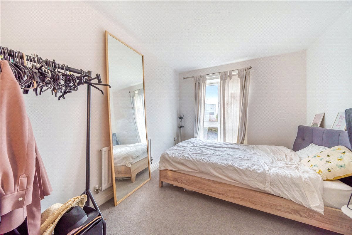 2 bedroom Flat, Scott Court, Glebe Farm, MK17 - Let Agreed, Image 6