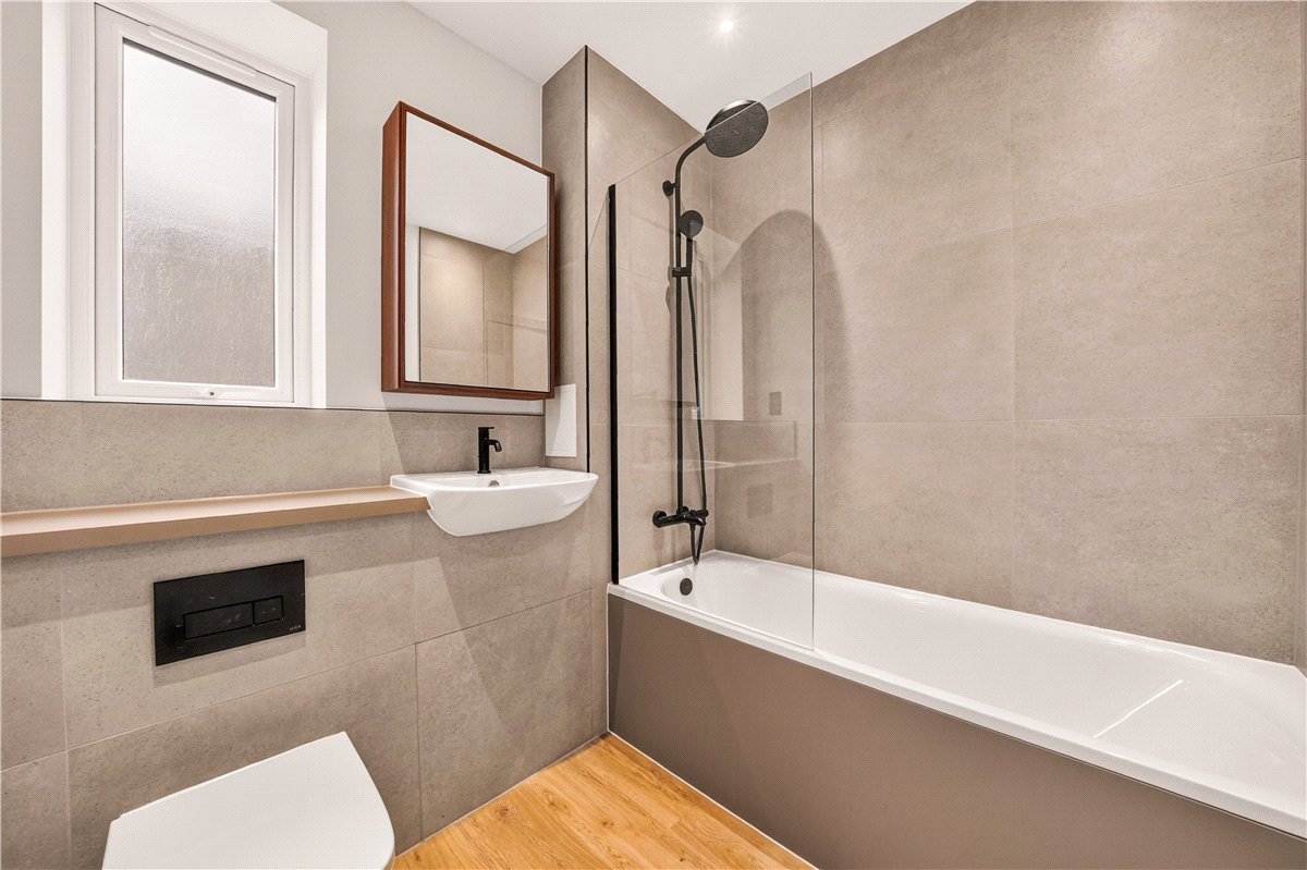 3 bedroom House, Ballast Road, Erith, DA8 - Available, Image 7