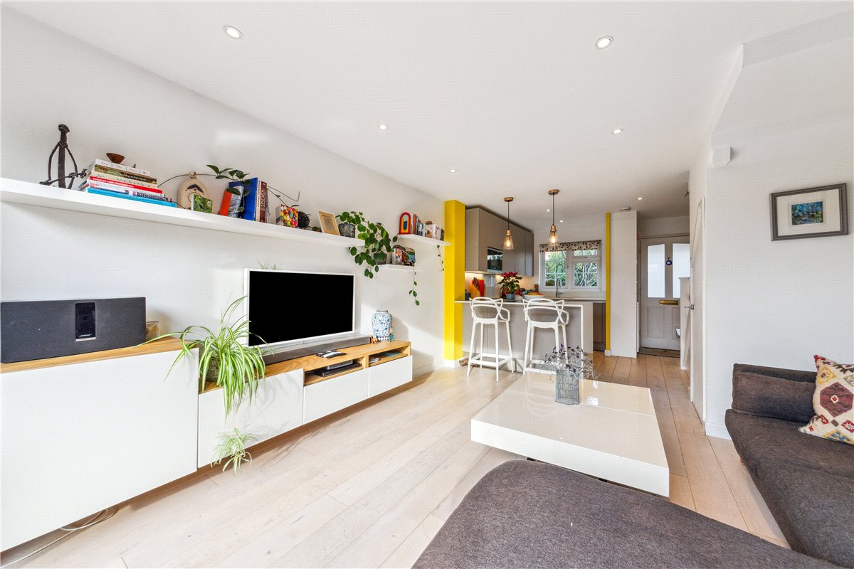 2 bedroom House, St. Peter's Close, London, SW17 - Sold, Image 6