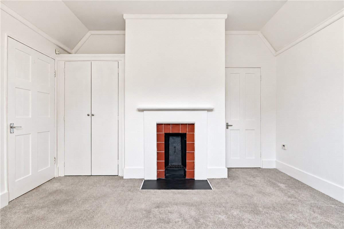 3 bedroom Cottage, Bishops Avenue, London, SW6 - Available, Image 3