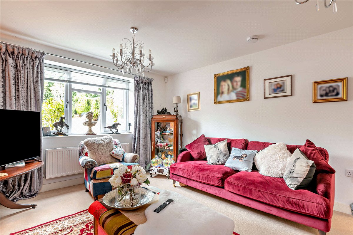 4 bedroom House, Edwards Hill, Lambourn, RG17 - Available, Image 9