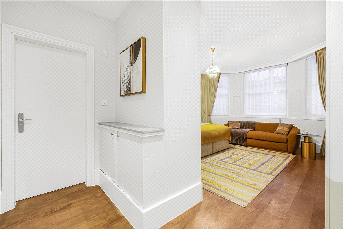 3 bedroom Flat, Holland Park, London, W11 - Available, Image 13