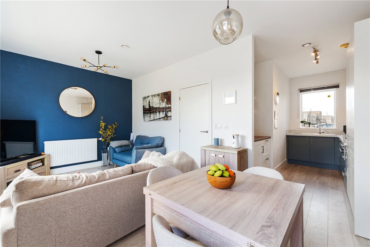 2 bedroom House, Lapwing Avenue, Trumpington, CB2 - Sold STC, Image 2
