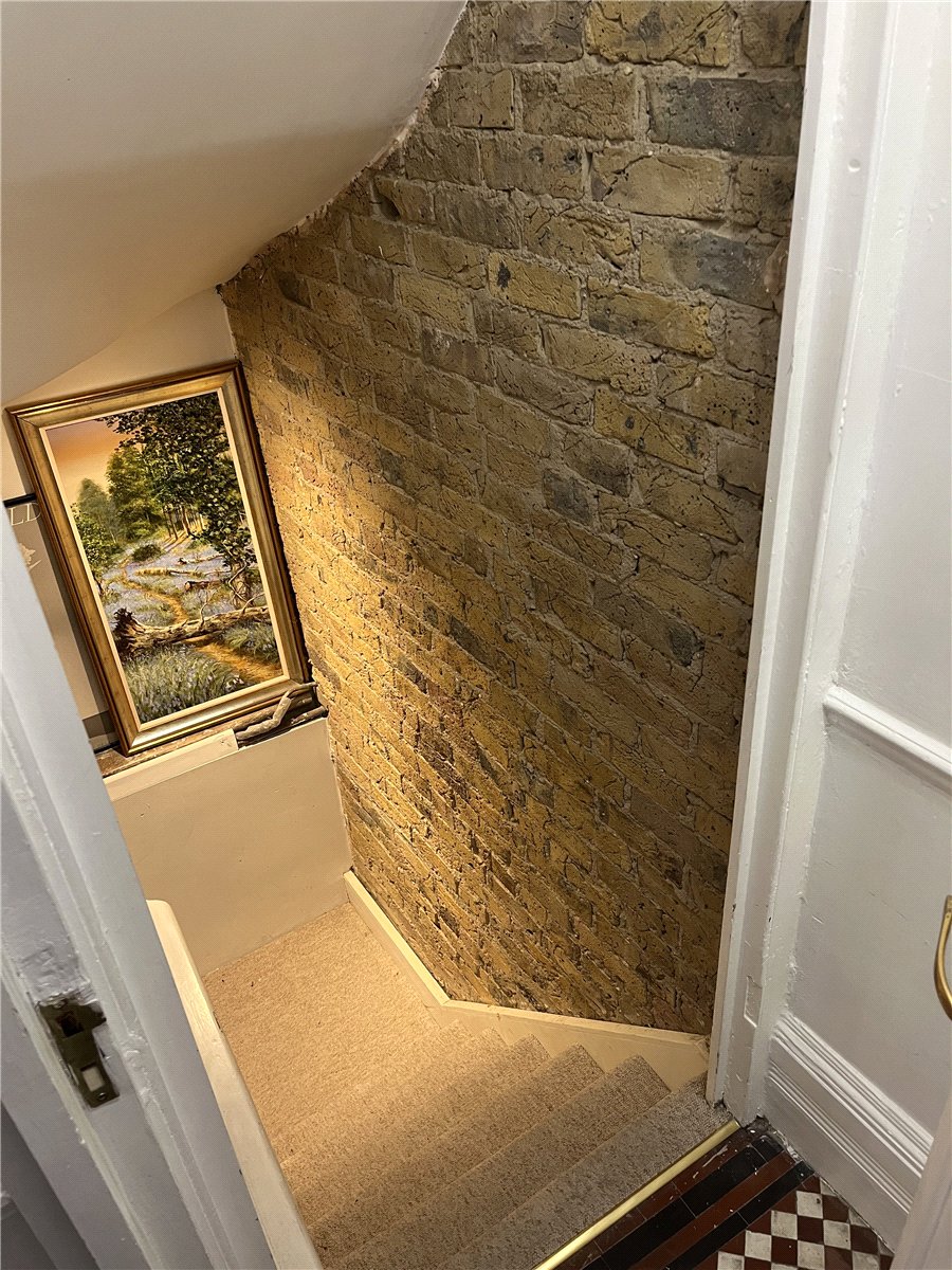 2 bedroom Flat, Nightingale Lane, London, SW12 - Available, Image 15