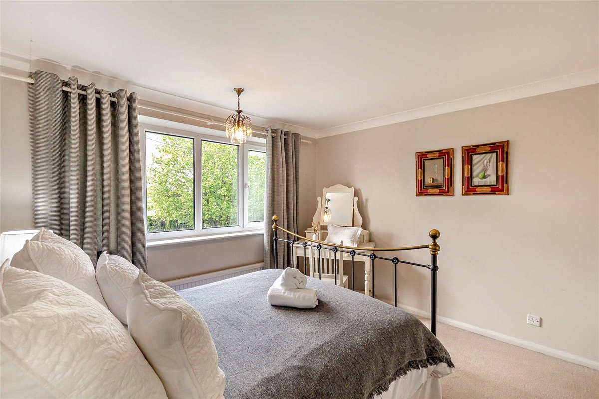 4 bedroom House, Manor Garth, Ledsham, LS25 - Available, Image 11
