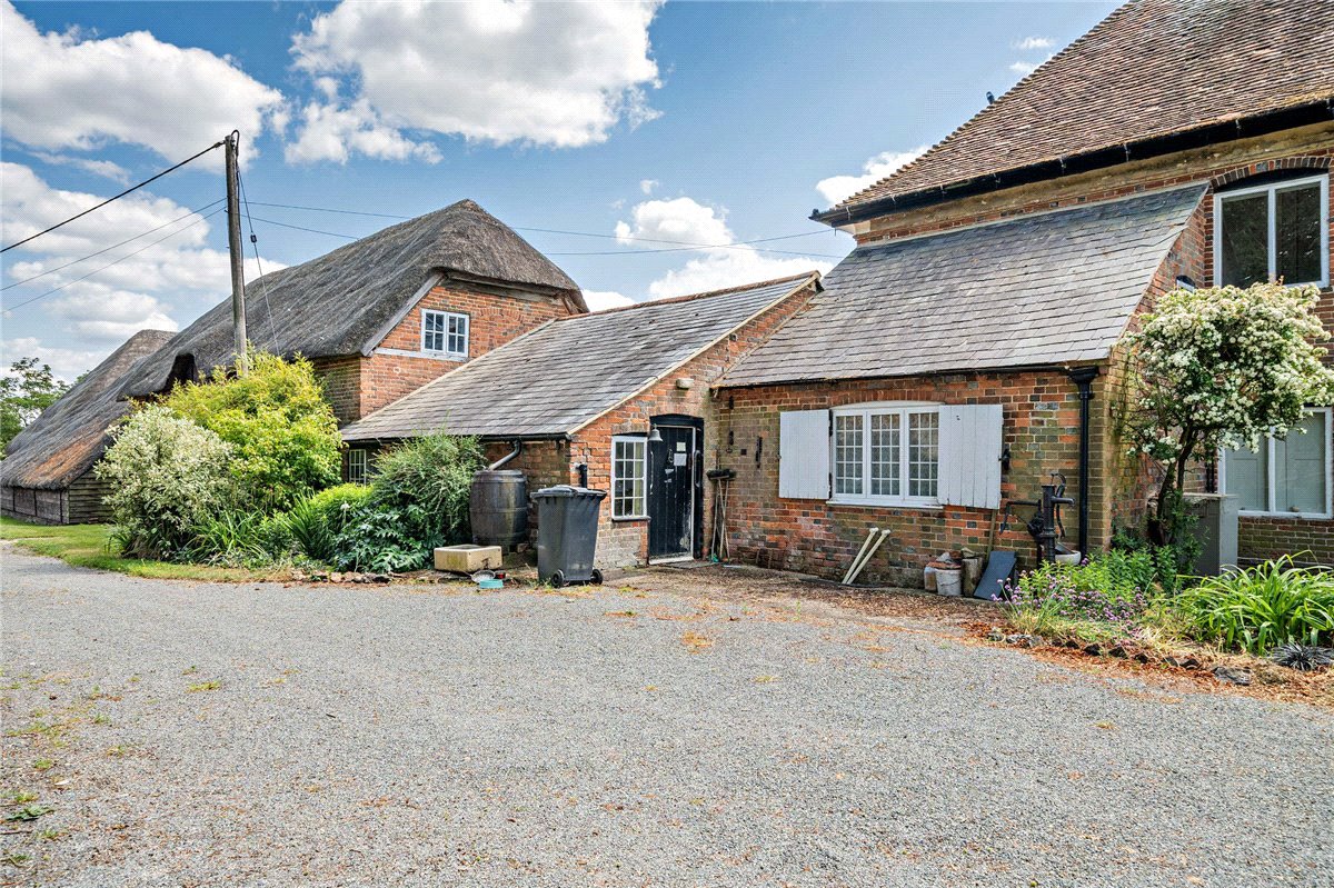 99.96 Sq Ft Farm, Leckhampstead, Newbury, RG20 - Sold, Image 1