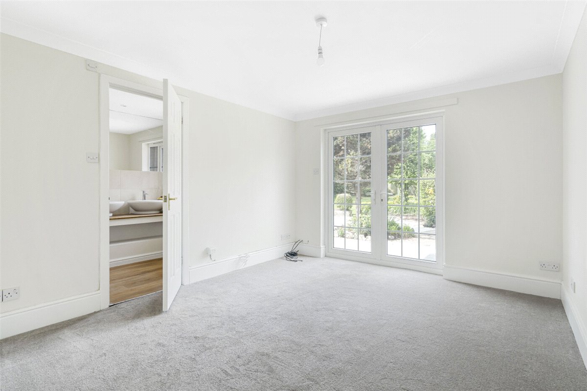 4 bedroom Bungalow, London Road, Wendover, HP22 - Let Agreed, Image 7