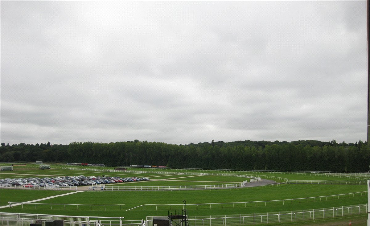 2 bedroom Flat, Racecourse Road, Newbury, RG14 - , Image 12