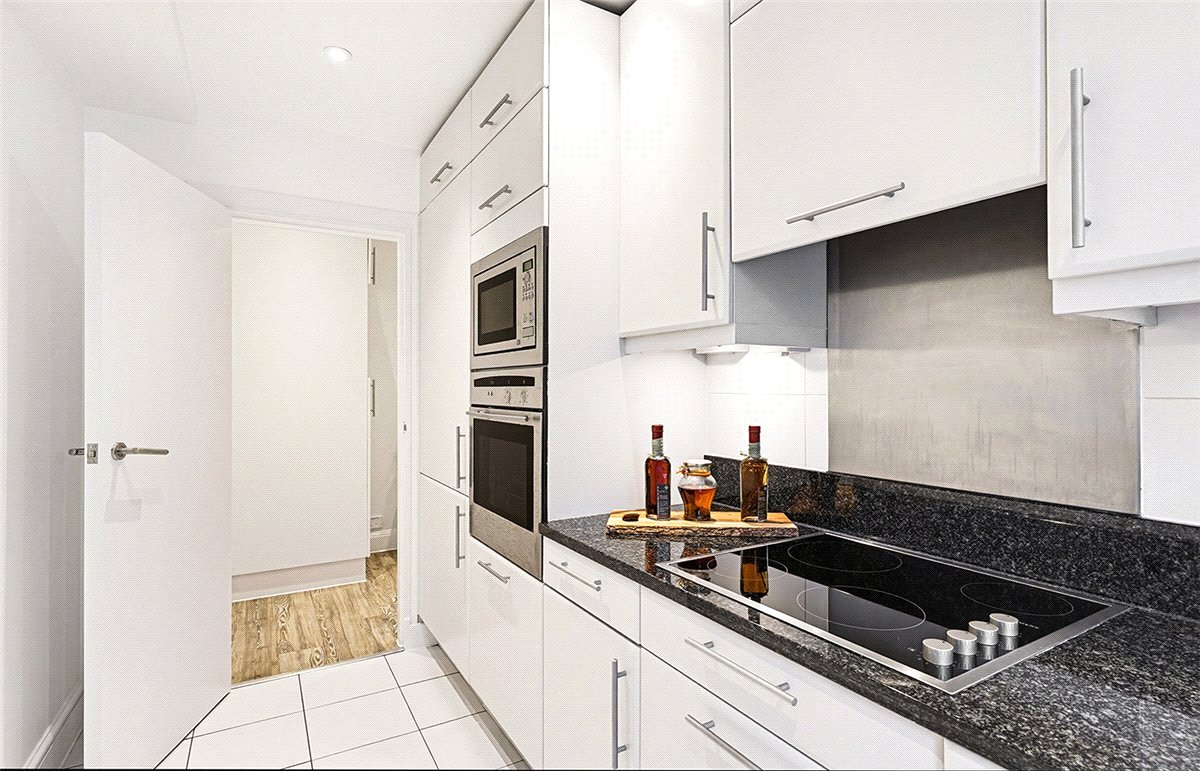 2 bedroom Flat, Richmond Court, 200 Sloane Street, SW1X - Available, Image 6