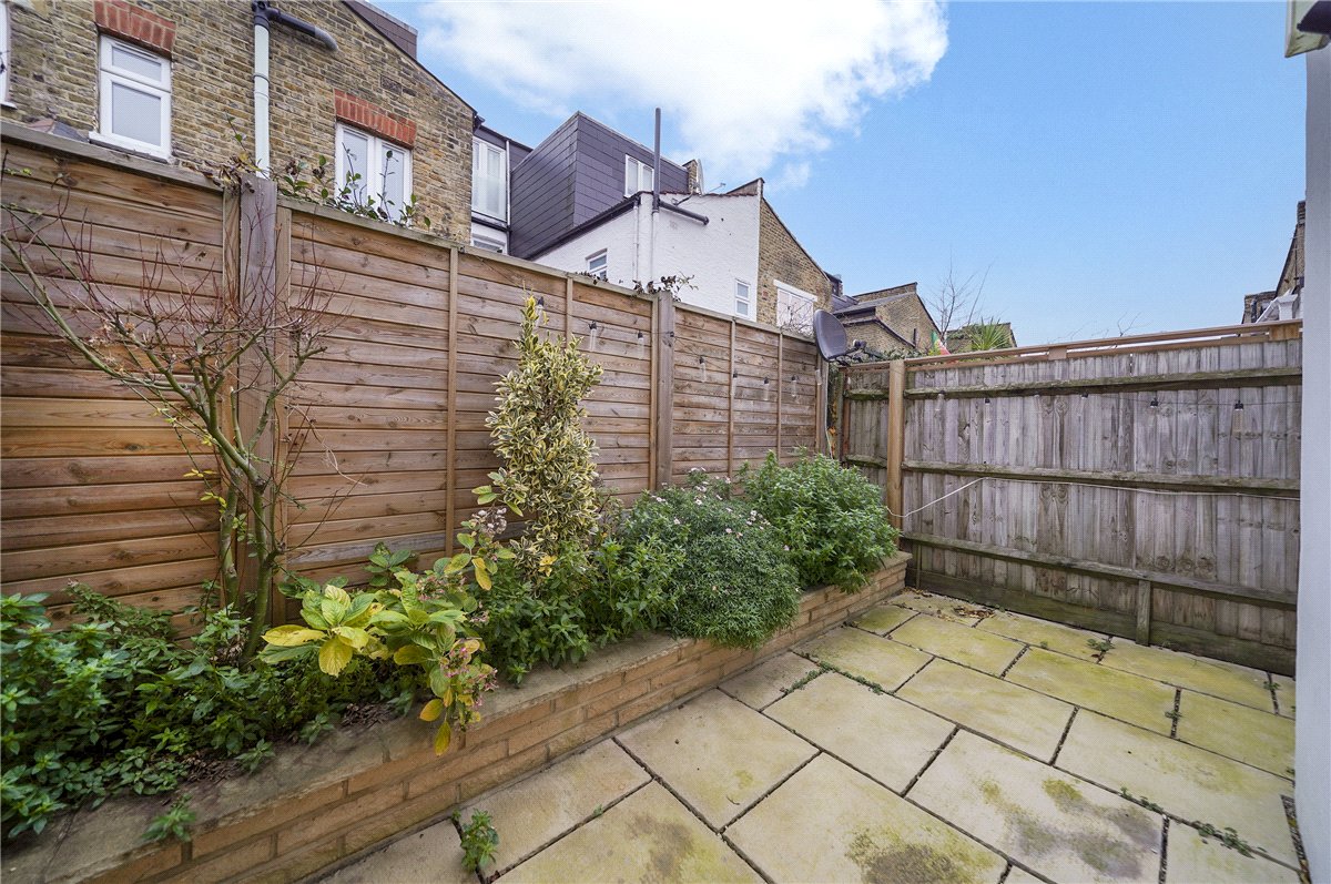 3 bedroom House, Holyport Road, London, SW6 - Available, Image 2