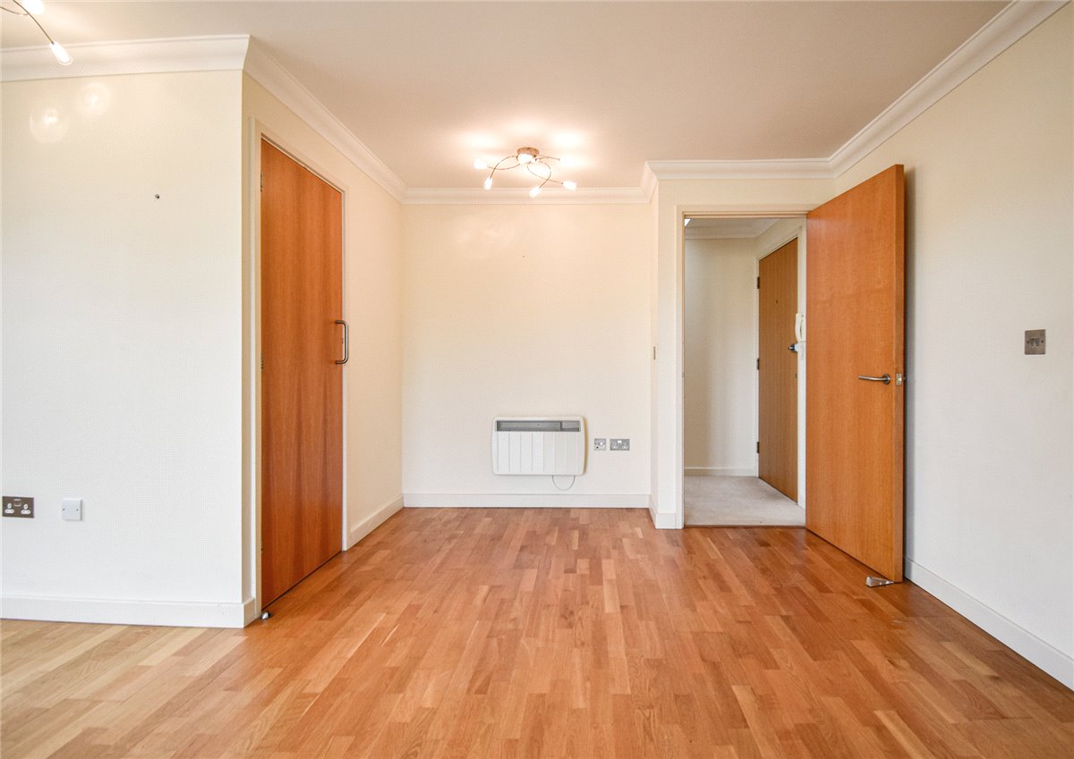 2 bedroom Flat, The Redwing, Newmarket Road, CB5 - Let Agreed, Image 4