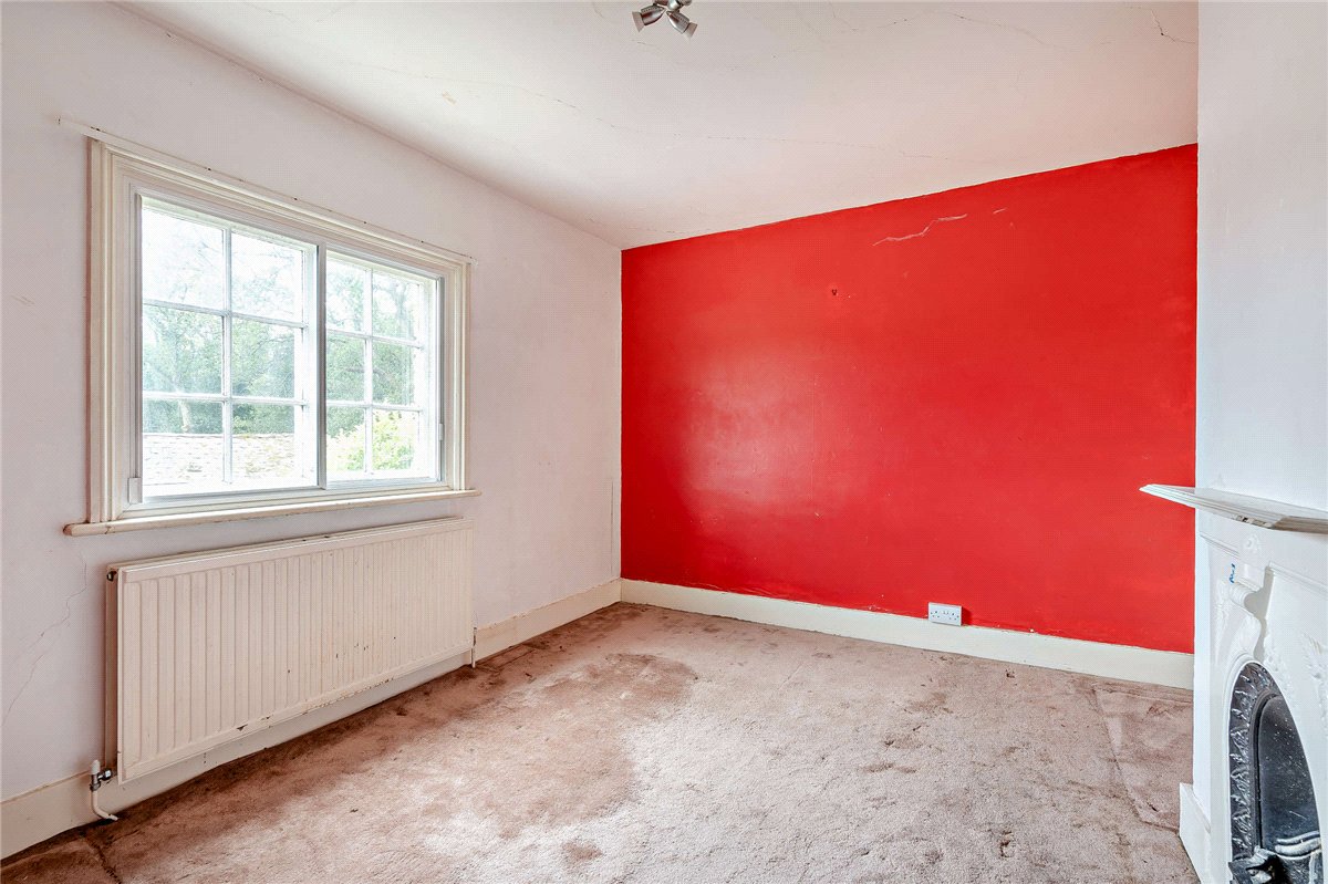 3 bedroom House, Soke Road, Silchester, RG7 - Available, Image 12