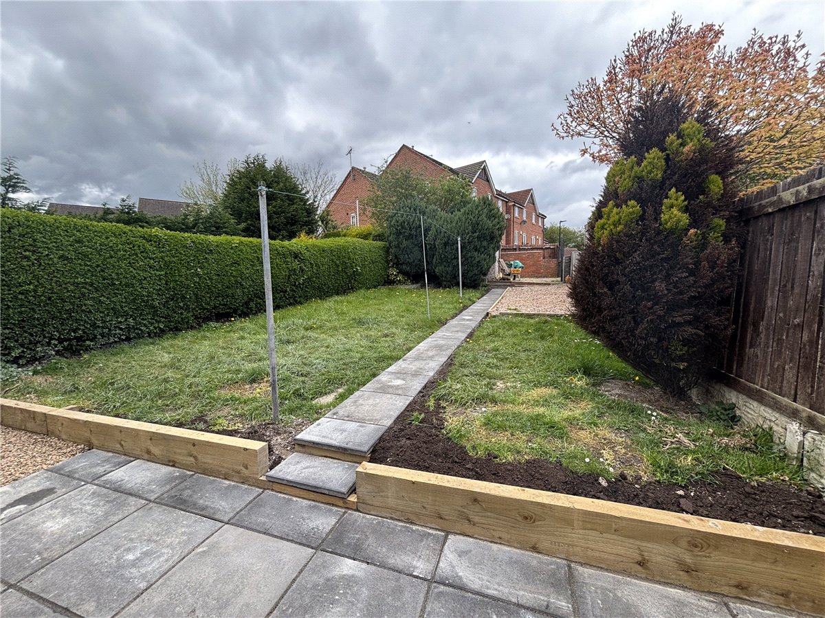 3 bedroom House, Doncaster Road, Mexborough, S64 - Available, Image 2