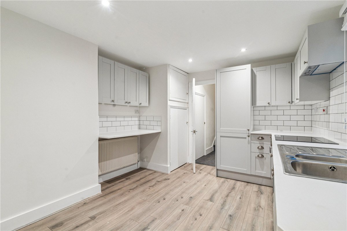 1 bedroom Flat, Glenelg Road, London, SW2 - Sold, Image 2