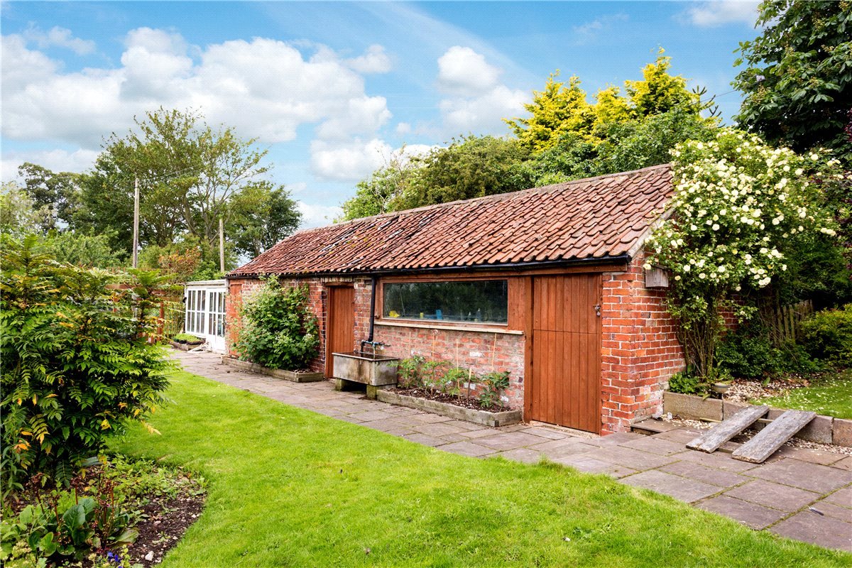 5 bedroom House, Front Street, Wold Newton, YO25 - Available, Image 11