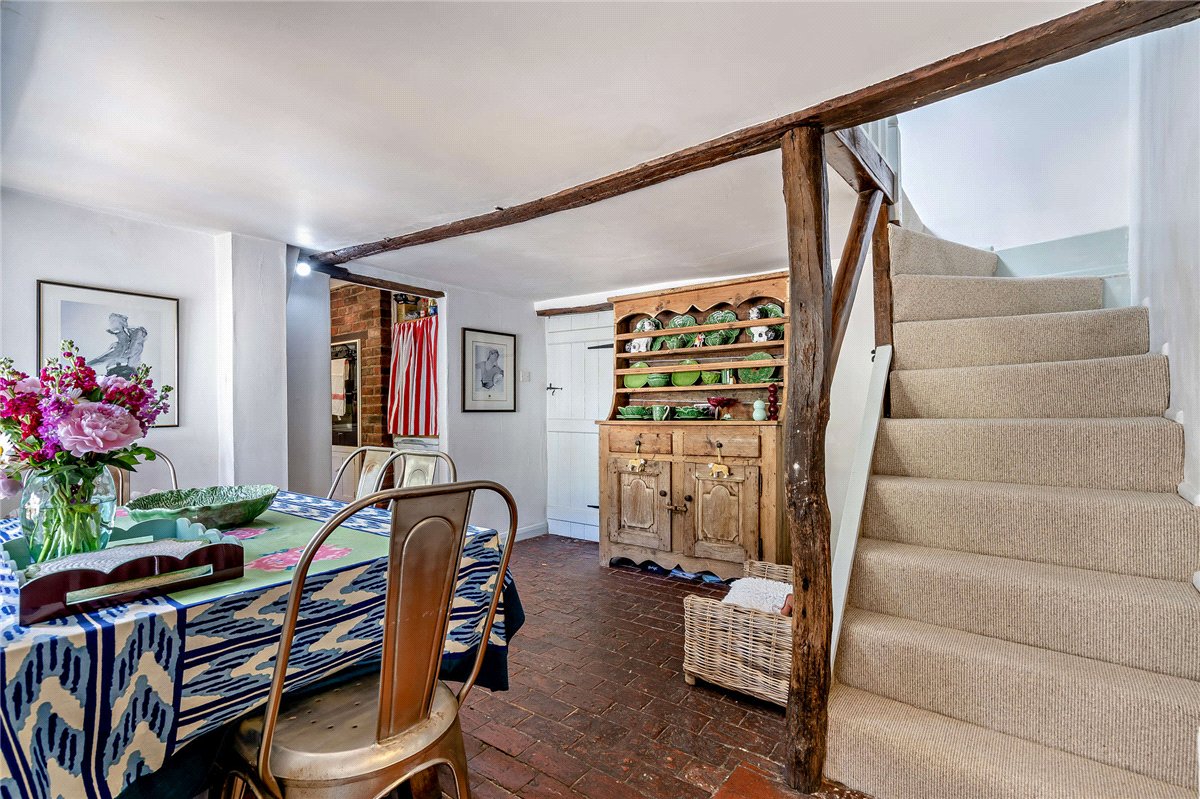 3 bedroom House, East Street, Hambledon, PO7 - Available, Image 5