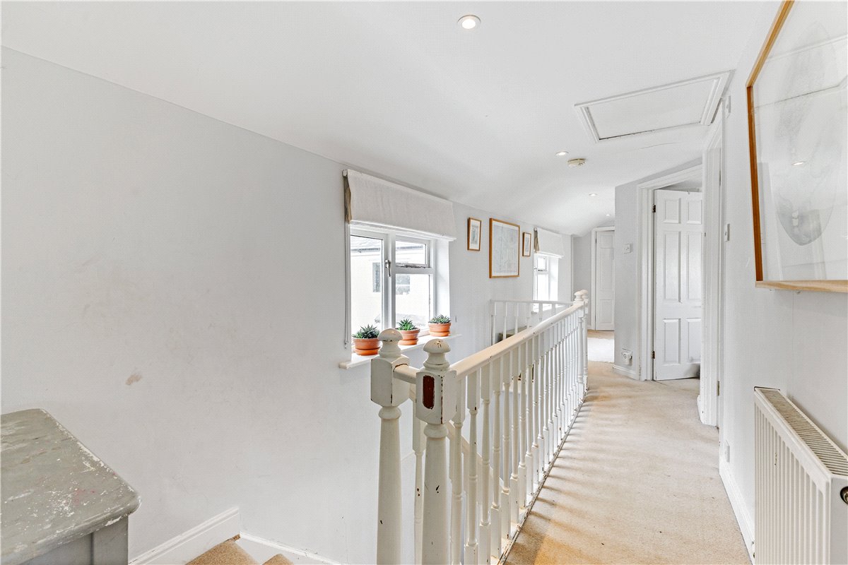 4 bedroom House, Knowle, Pewsey, SN9 - Available, Image 15