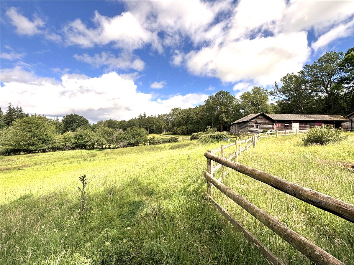 3 bedroom House, Soke Road, Silchester, RG7 - Available, Image 17