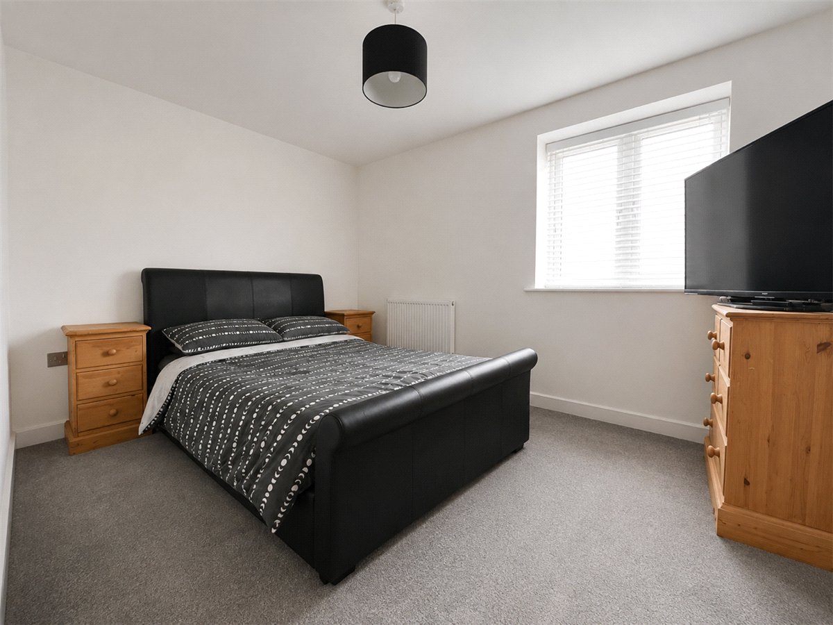 2 bedroom Flat, New Lane, Havant, PO9 - , Image 3