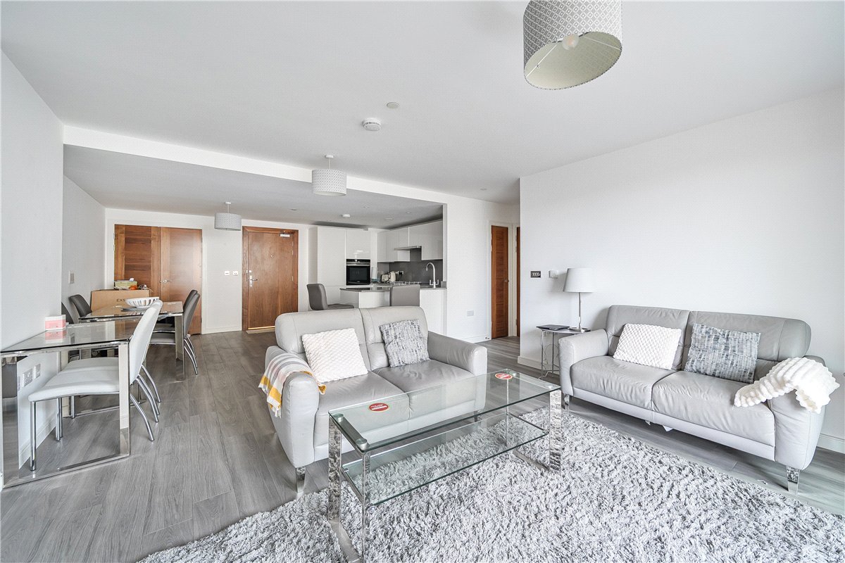 1 bedroom Flat, Midland Road, Bath, BA2 - , Image 2