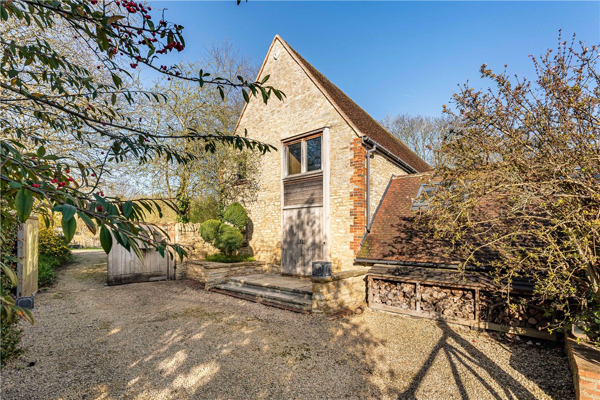5 bedroom Barn Conversion, Great Haseley, , OX44 - Available, Image 27