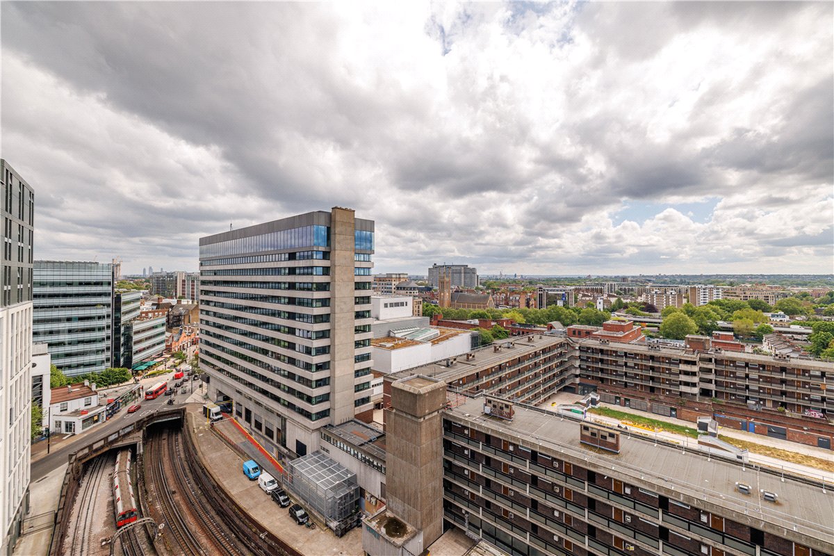 2 bedroom Flat, Montpellier House, 17 Glenthorne Road, W6 - Let Agreed, Image 24