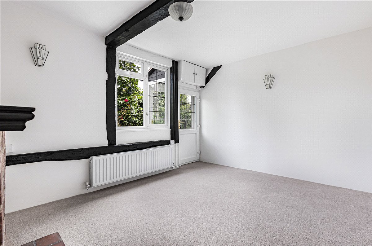 4 bedroom Cottage, High Street, Sutton Courtenay, OX14 - Available, Image 2