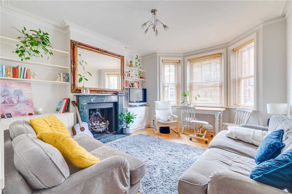 2 bedroom Flat, Vera Road, London, SW6 - Sold