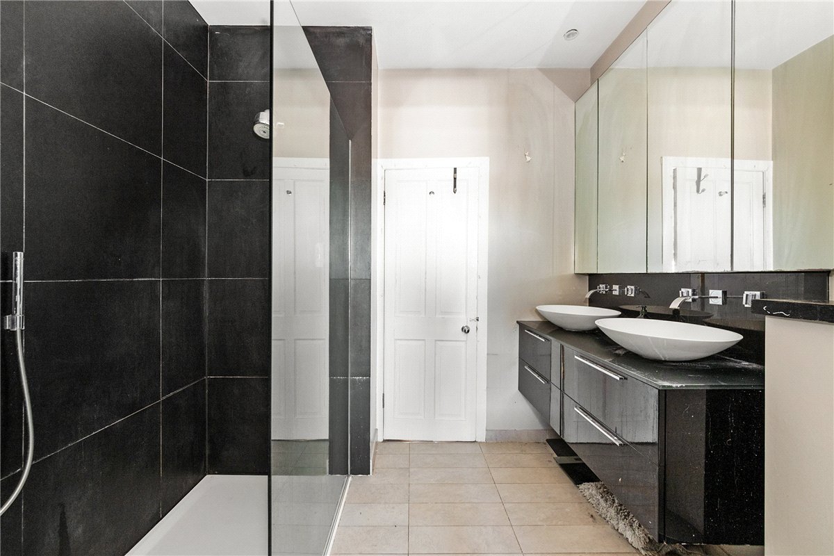 3 bedroom Flat, Wandle Road, , SW17 - Available, Image 13