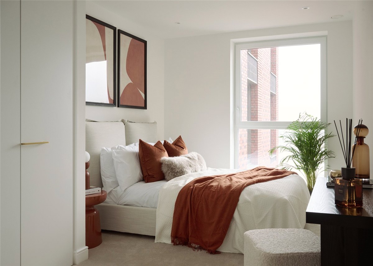 3 bedroom Flat, Grand Union, Beresford Avenue, HA0 - Available, Image 5