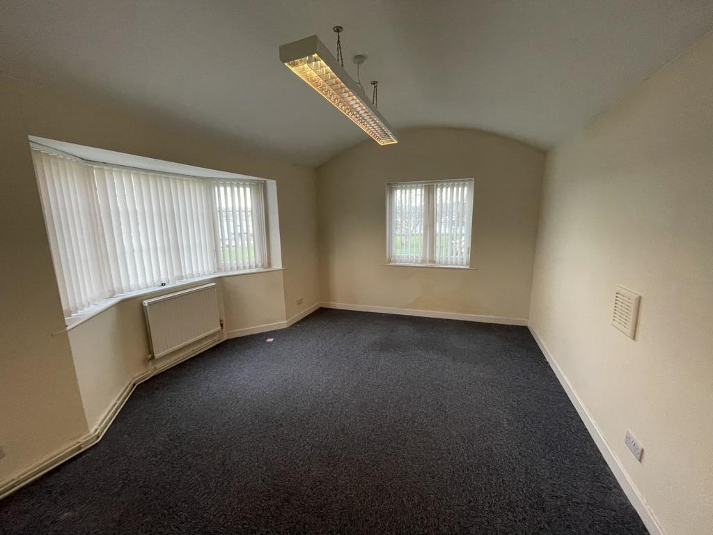 0 , Port Penrhyn, Bangor, LL57 - Available, Image 9