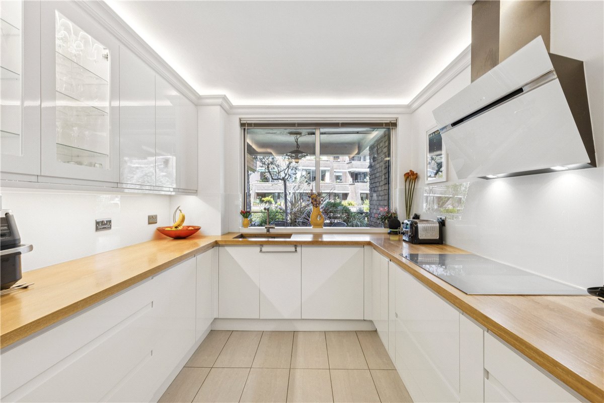 2 bedroom Flat, Stevenage Road, London, SW6 - Available, Image 2