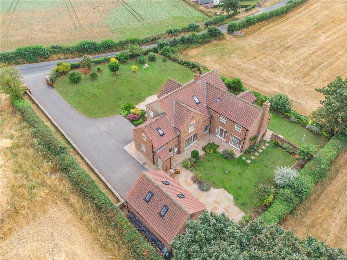 4 bedroom House, West Tanfield, Near Ripon, HG4 - Available, Image 19