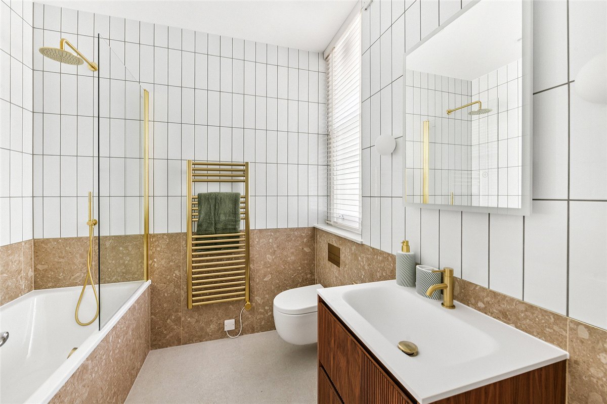 4 bedroom Flat, St Georges Court, Gloucester Road, SW7 - Available, Image 10