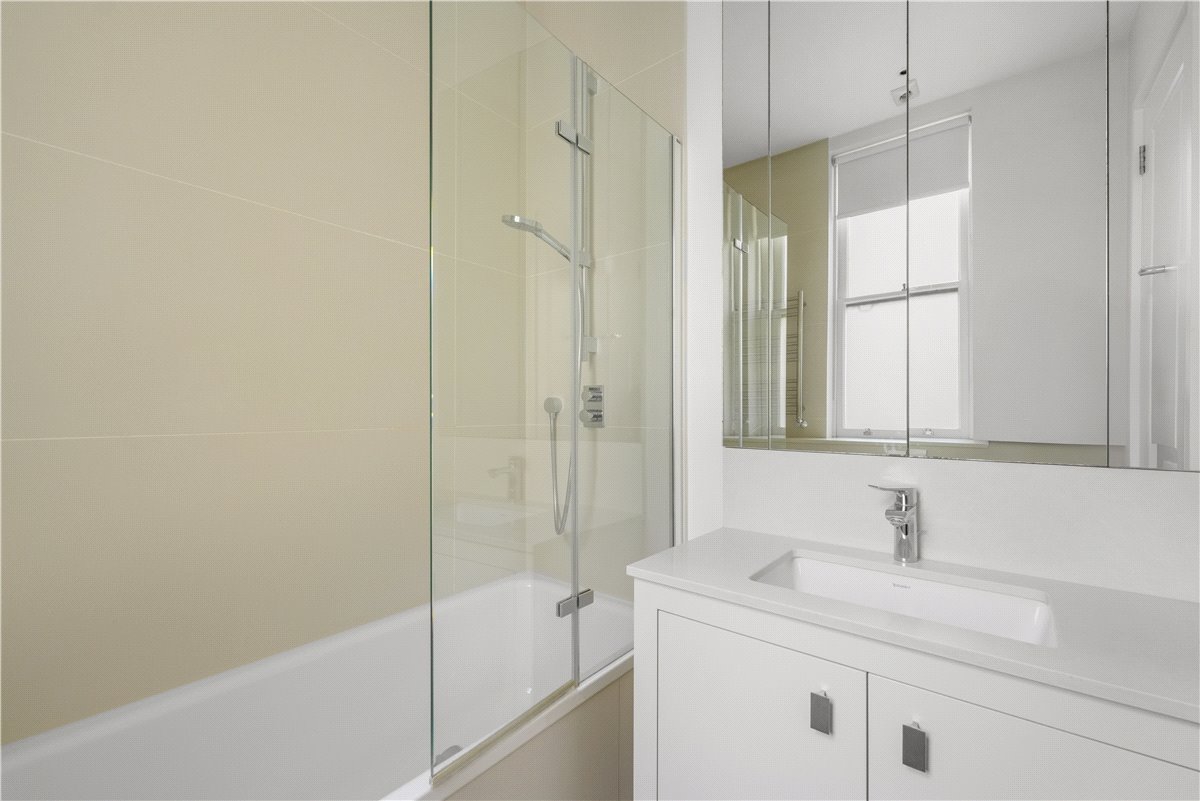 4 bedroom Flat, Wynnstay Gardens, Kensington, W8 - Available, Image 6