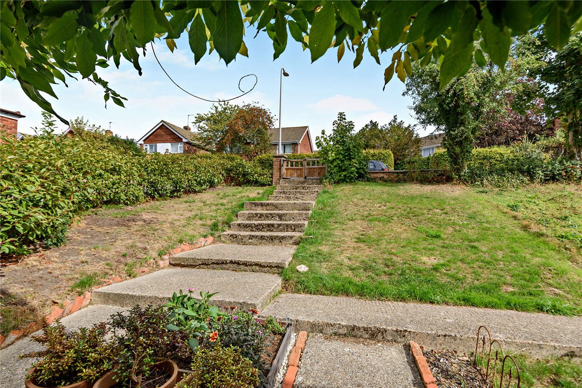2 bedroom House, Pear Tree Lane, Newbury, RG14 - Available, Image 8