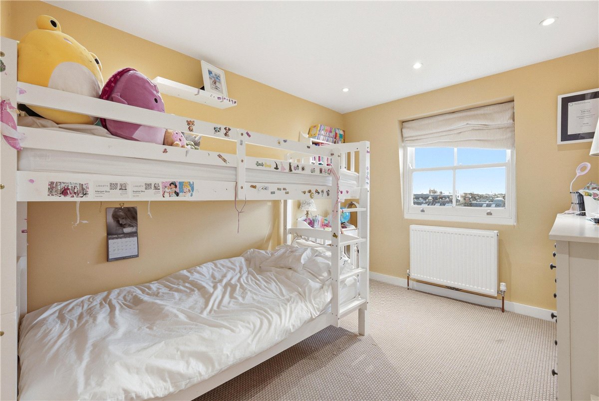 6 bedroom House, Delaford Street, London, SW6 - Available, Image 24