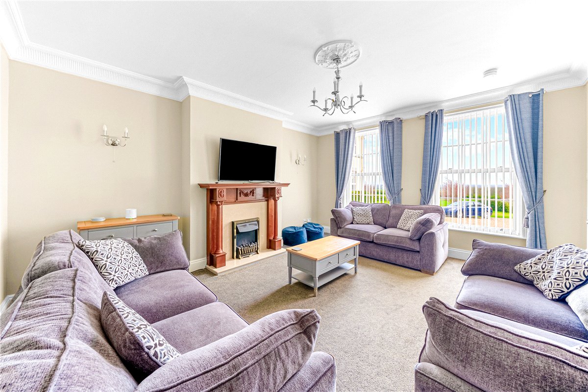 18 bedroom House, Wold Road, Nafferton, YO25 - Available, Image 38