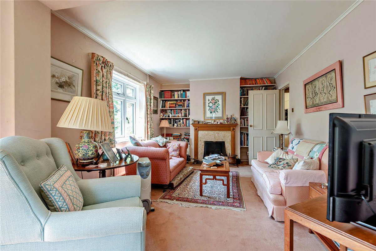 4 bedroom House, The Thicket, Leckhampstead, RG20 - Available, Image 3