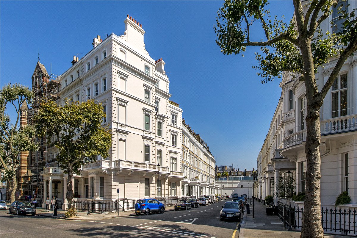 2 bedroom Flat, Manson Place, South Kensington, SW7 - , Image 8