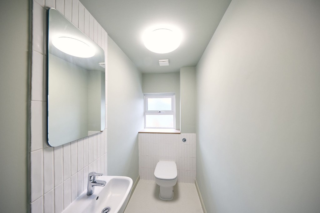 1748 Sq Ft, First Floor 1-5 Buckingham Street, Oxford, OX1 - Available, Image 5